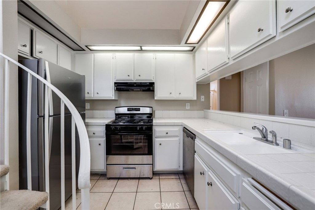 5146 Dorado Drive 212, Huntington Beach CA 92649 - photo 9
