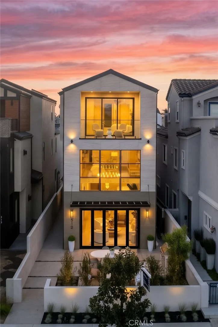 515 12th Street, Huntington Beach