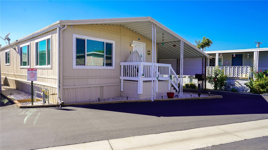 5200 Heil Ave 18, Huntington Beach CA 92649 - photo 1