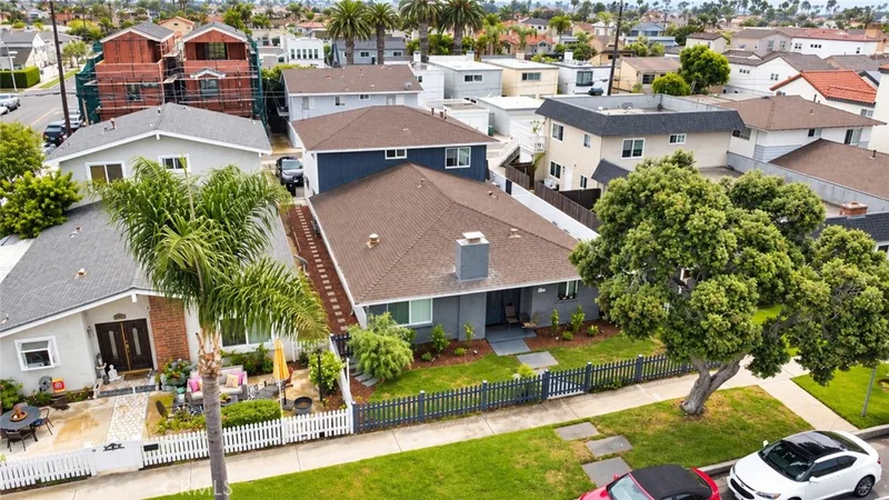 522 17th, Huntington Beach