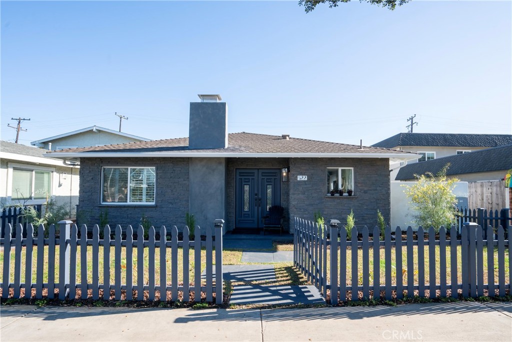 522 17th Street A, Huntington Beach CA 92648 - photo 1