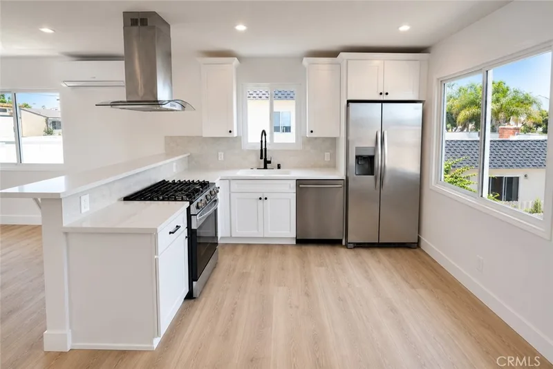 522 17th Street C, Huntington Beach, CA 92648