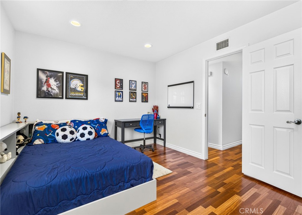 Downstairs Bedroom #4 - 5291 Kenilworth, Huntington Beach CA 92649 - photo 32