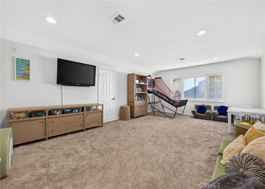 Upstairs Bonus Room - 5291 Kenilworth, Huntington Beach CA 92649 - photo 34