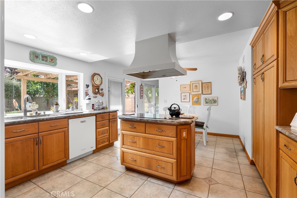 5312 Glenroy Drive, Huntington Beach CA 92649 - photo 14