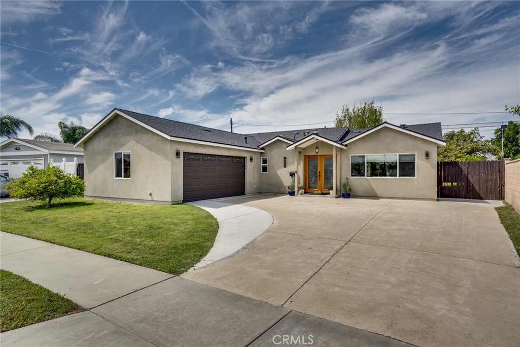 5441 Stardust, Huntington Beach CA 92647 - photo 1