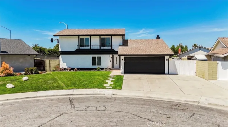 5511 Kern Dr, Huntington Beach, CA 92649