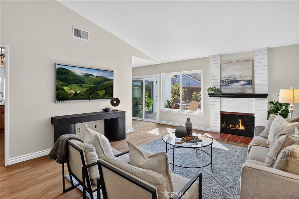 5572 Ludlow Circle, Huntington Beach CA 92649 - photo 2