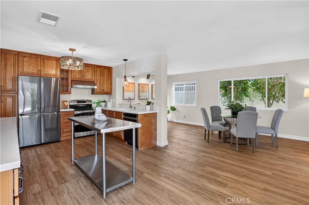 5572 Ludlow Circle, Huntington Beach CA 92649 - photo 4