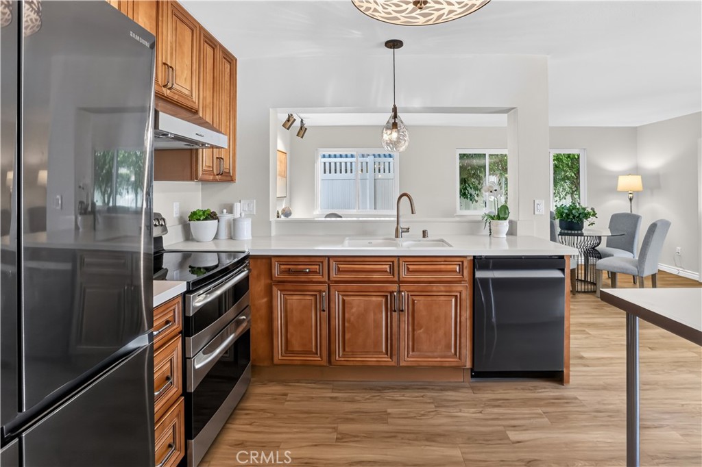 5572 Ludlow Circle, Huntington Beach CA 92649 - photo 12