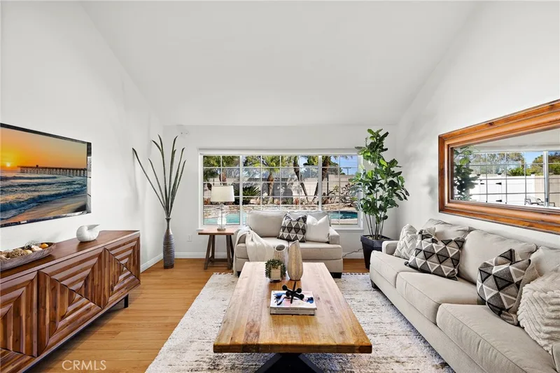 5711 Rogers Drive, Huntington Beach, CA 92649