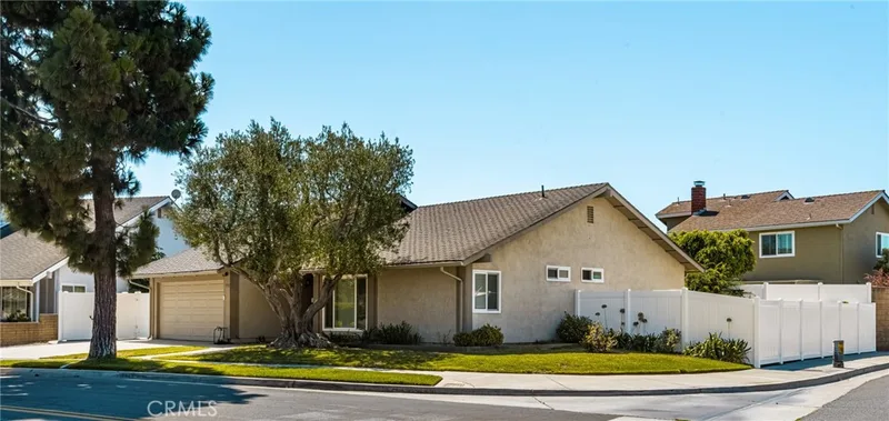 5722 Padua Drive, Huntington Beach, CA 92649