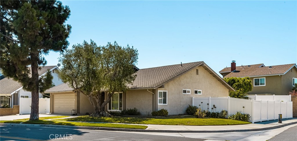 5722 Padua Drive, Huntington Beach CA 92649 - photo 1