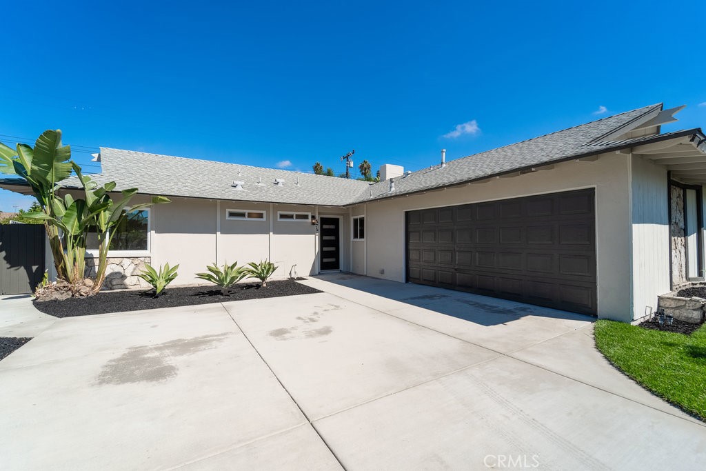 5751 Mangrum, Huntington Beach CA 92649 - photo 1