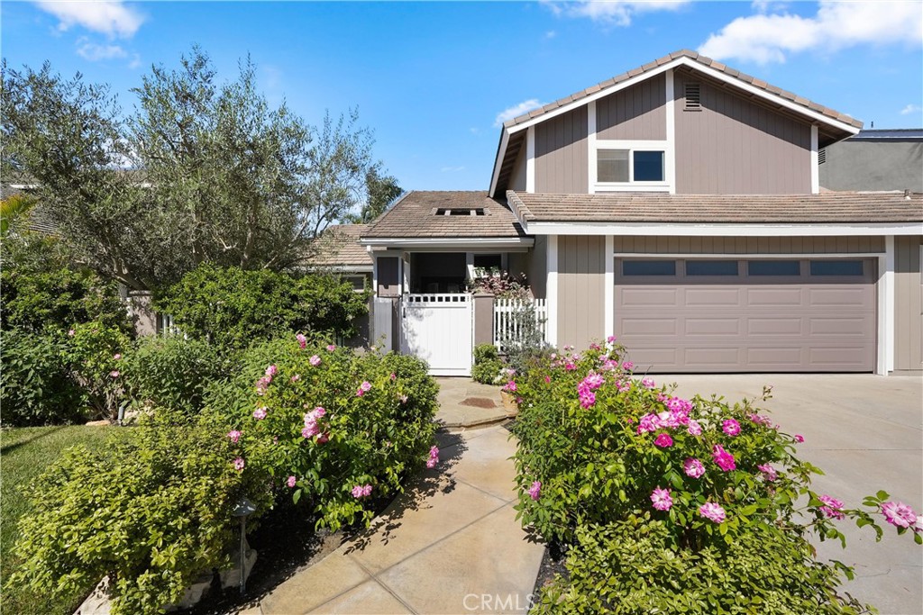 Lovely Gardens - 5771 Grimsby Drive, Huntington Beach CA 92649 - photo 6