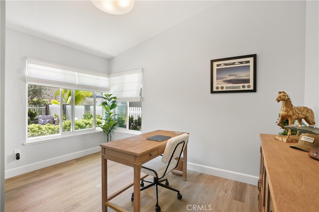 5771 Grimsby Drive, Huntington Beach CA 92649 - photo 19