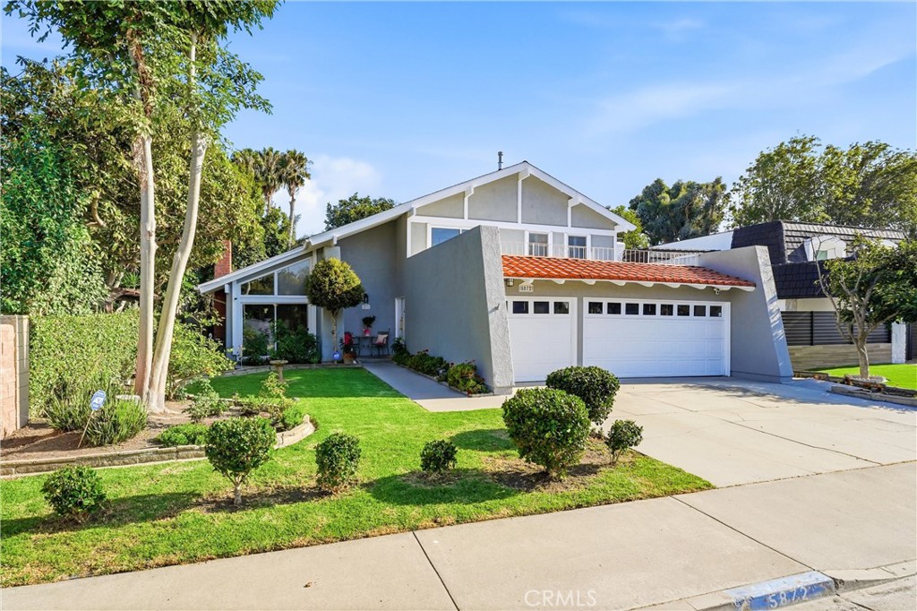 5872 Meadowbrook Drive, Huntington Beach CA 92649 - photo 3