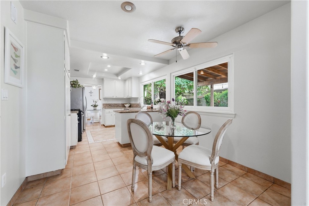 5872 Meadowbrook Drive, Huntington Beach CA 92649 - photo 15