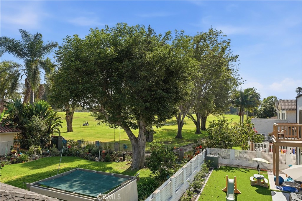 5872 Meadowbrook Drive, Huntington Beach CA 92649 - photo 45
