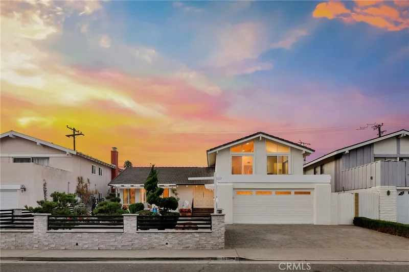 5911 Langport Circle, Huntington Beach, CA 92649