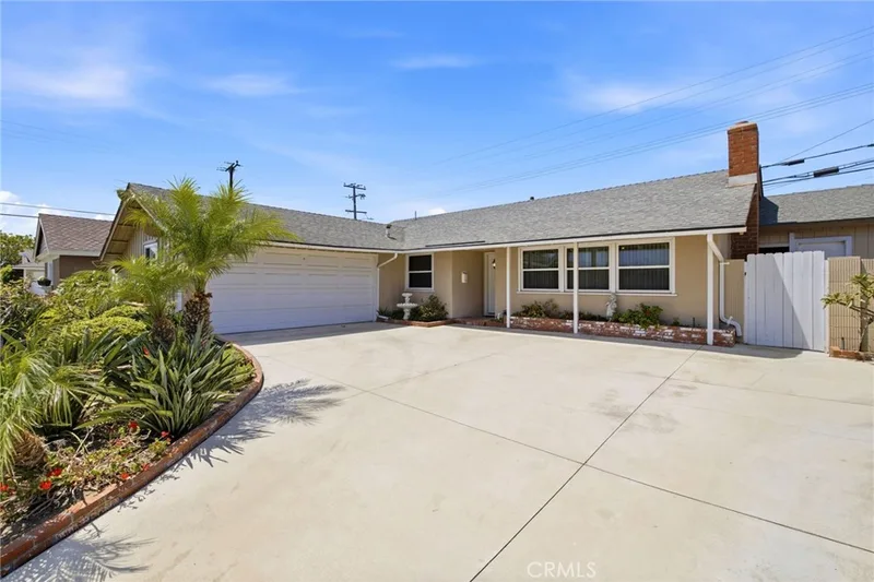 5941 Price Drive, Huntington Beach, CA 92649