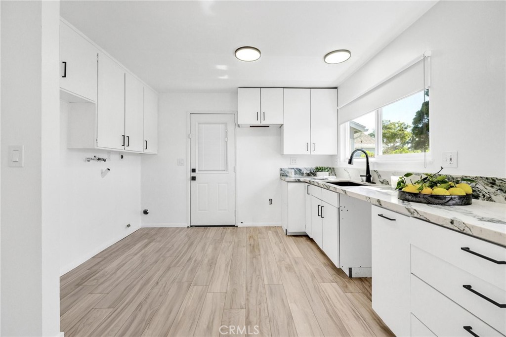 6001 Welde, Huntington Beach CA 92647 - photo 9