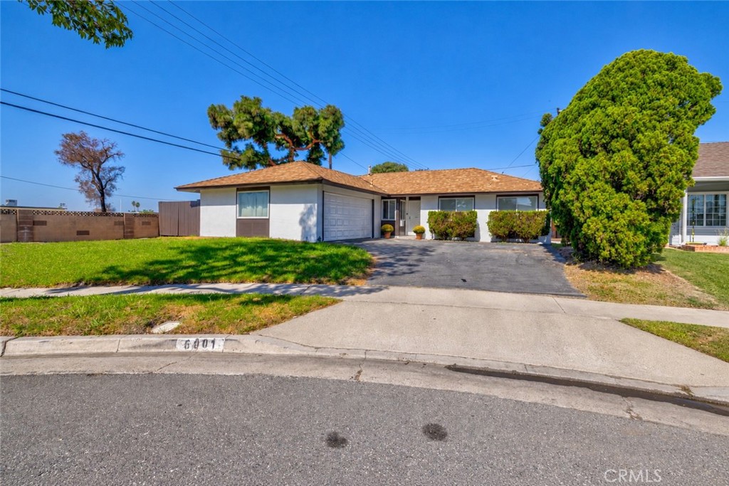 6001 Welde, Huntington Beach CA 92647 - photo 36