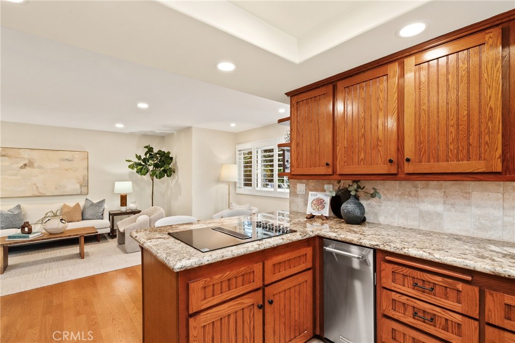 6011 Shadowbrook, Huntington Beach CA 92648 - photo 15