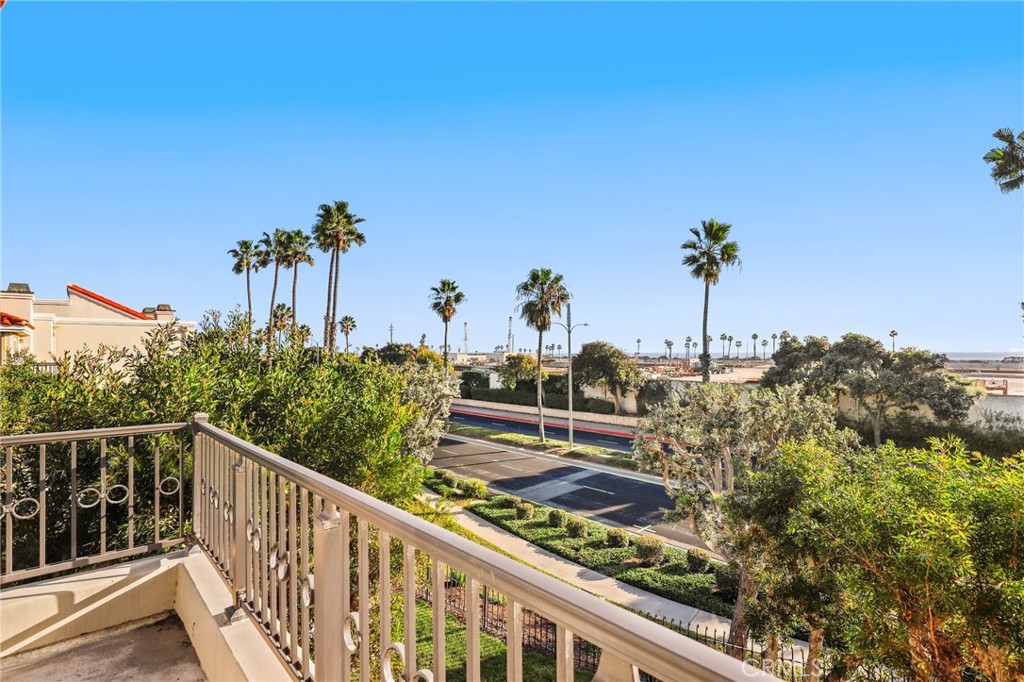 6011 Shadowbrook, Huntington Beach CA 92648 - photo 22