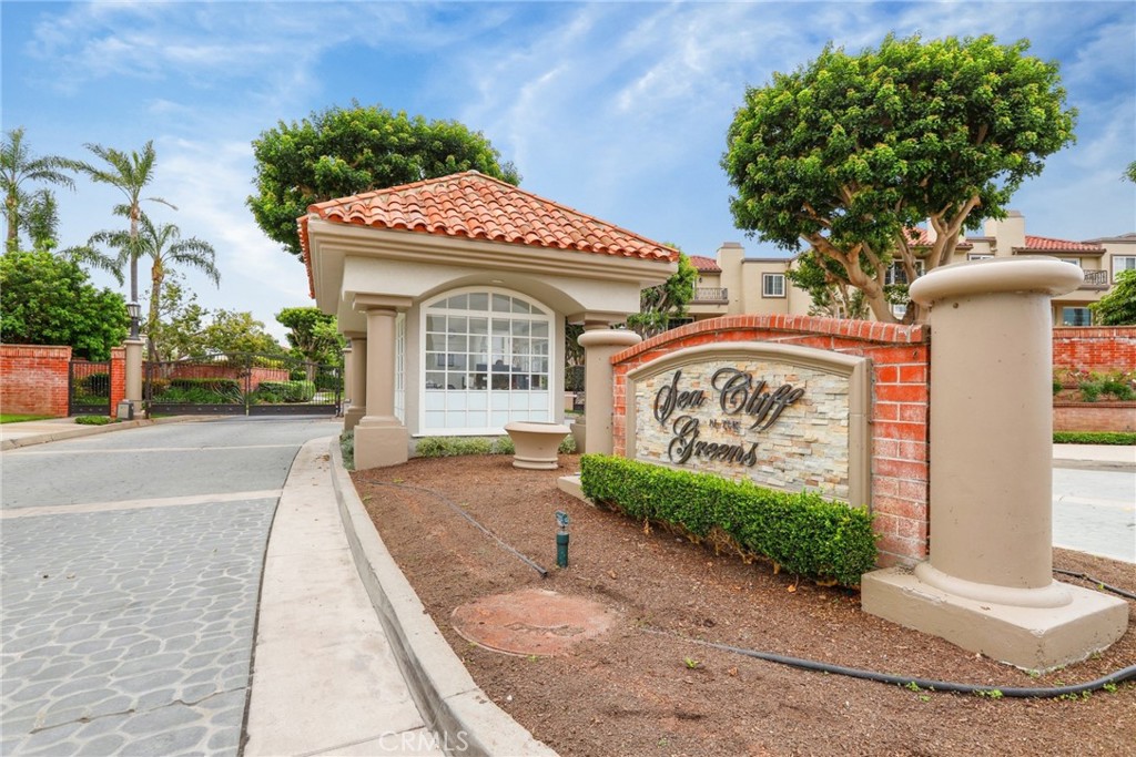 HOA - 6011 Shadowbrook, Huntington Beach CA 92648 - photo 44