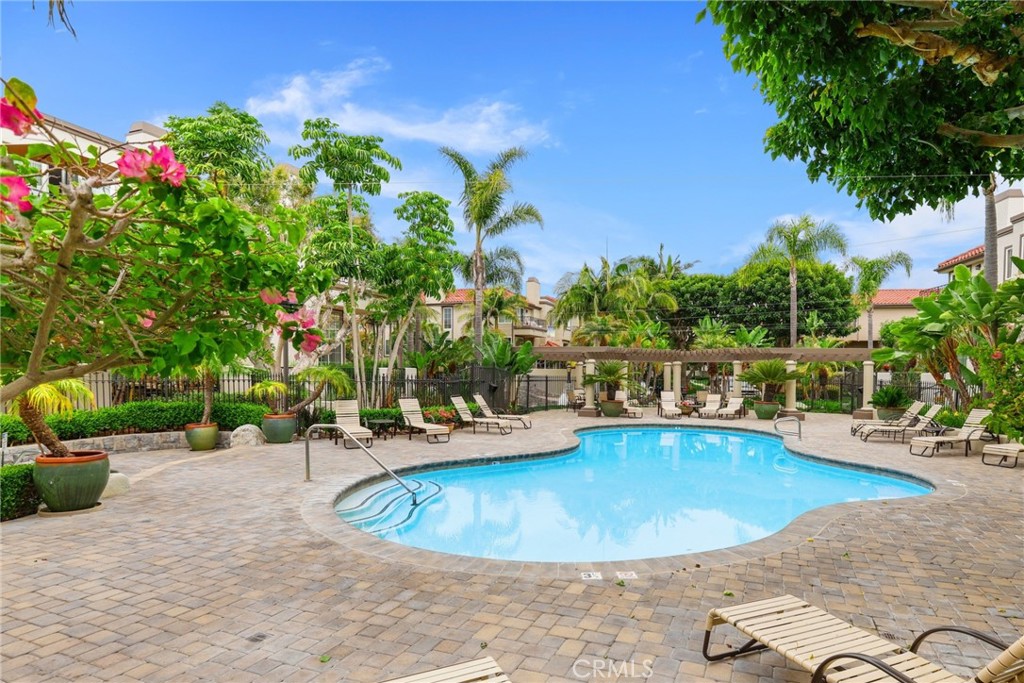 HOA - 6011 Shadowbrook, Huntington Beach CA 92648 - photo 45