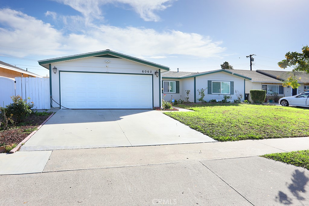 6062 Dr Glenwood, Huntington Beach CA 92647 - photo 2