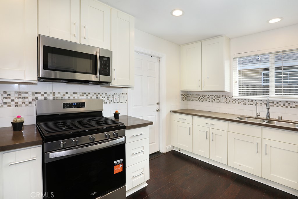 6062 Dr Glenwood, Huntington Beach CA 92647 - photo 13
