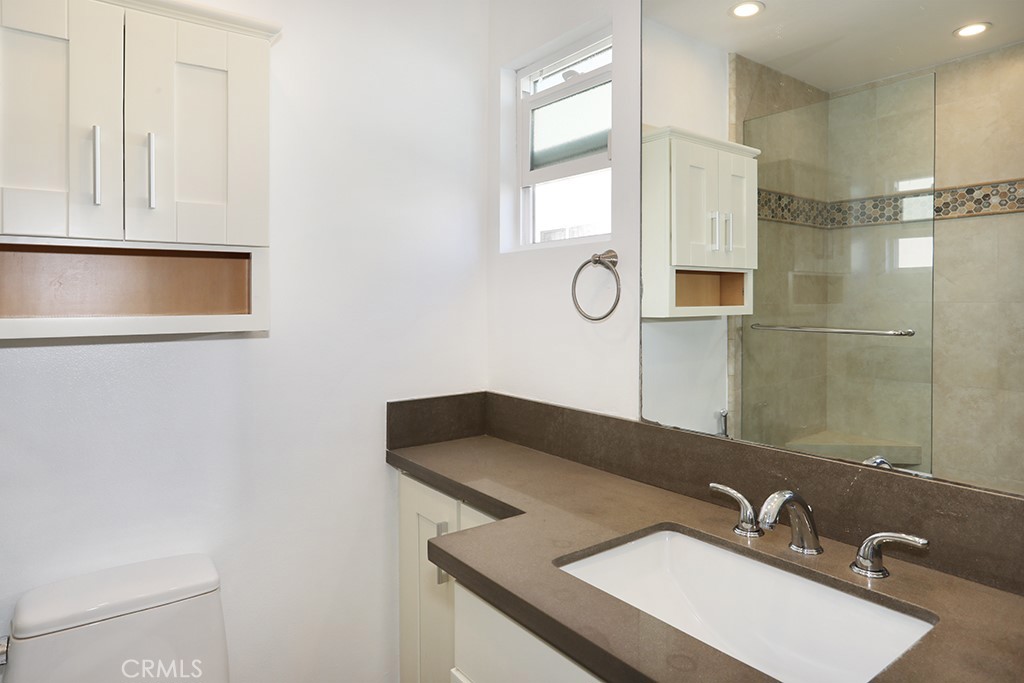 6062 Dr Glenwood, Huntington Beach CA 92647 - photo 17