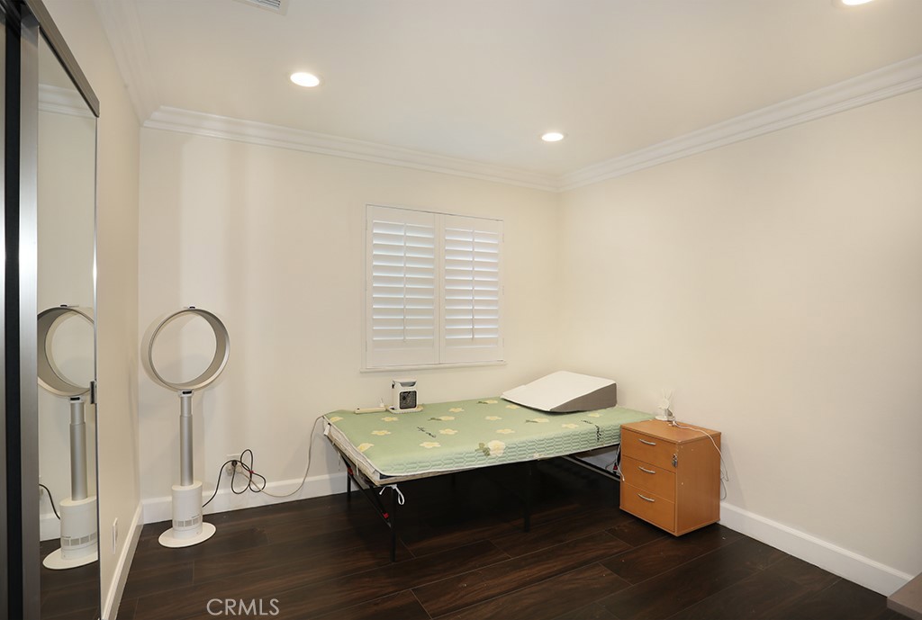 6062 Dr Glenwood, Huntington Beach CA 92647 - photo 22