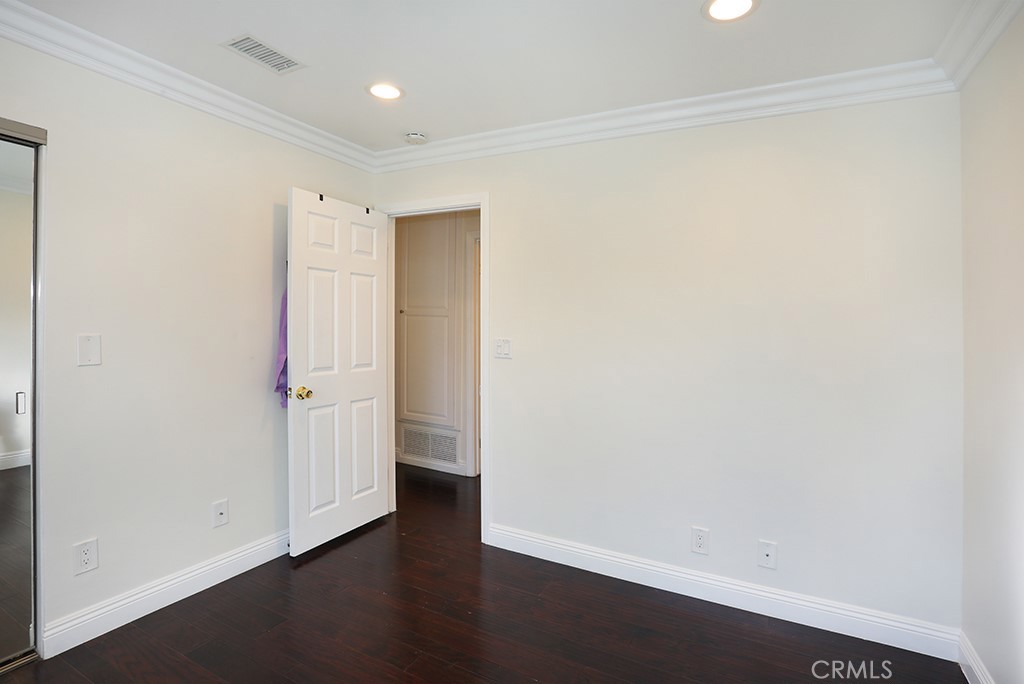 6062 Dr Glenwood, Huntington Beach CA 92647 - photo 23