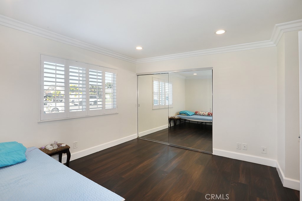 6062 Dr Glenwood, Huntington Beach CA 92647 - photo 25