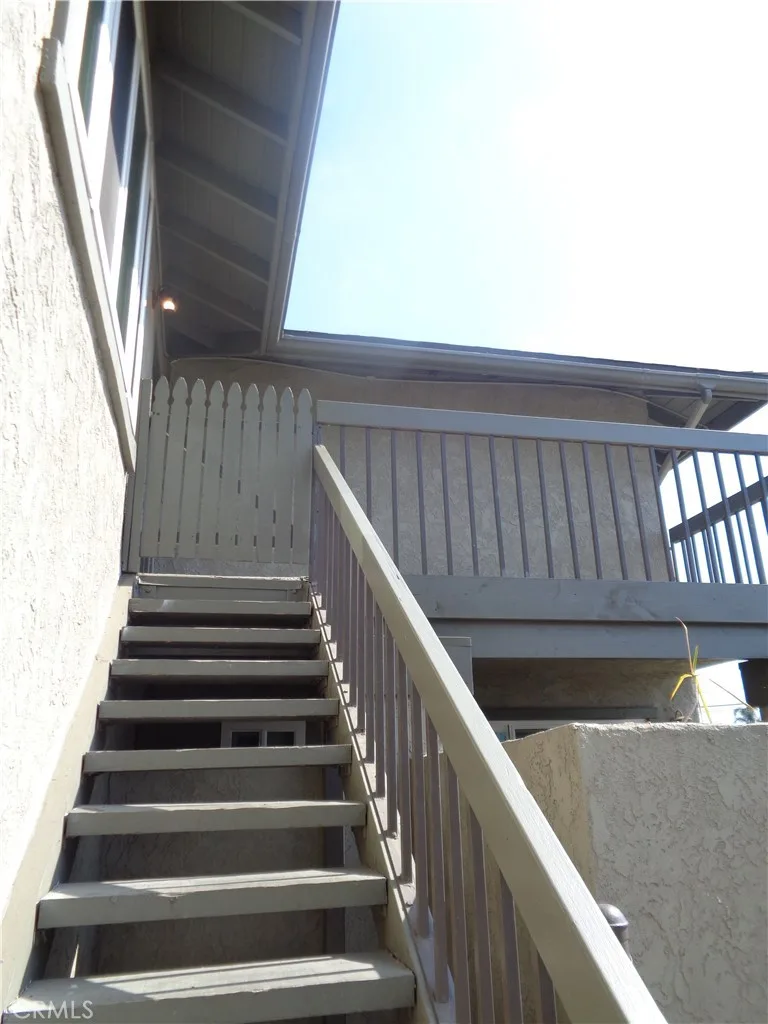 607 E Utica Avenue 3, Huntington Beach, CA 92648