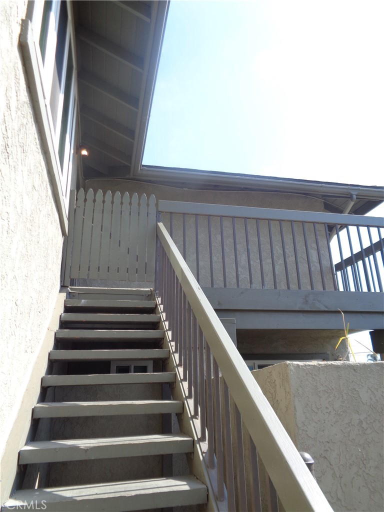 607 E Utica Avenue 3, Huntington Beach CA 92648 - photo 1