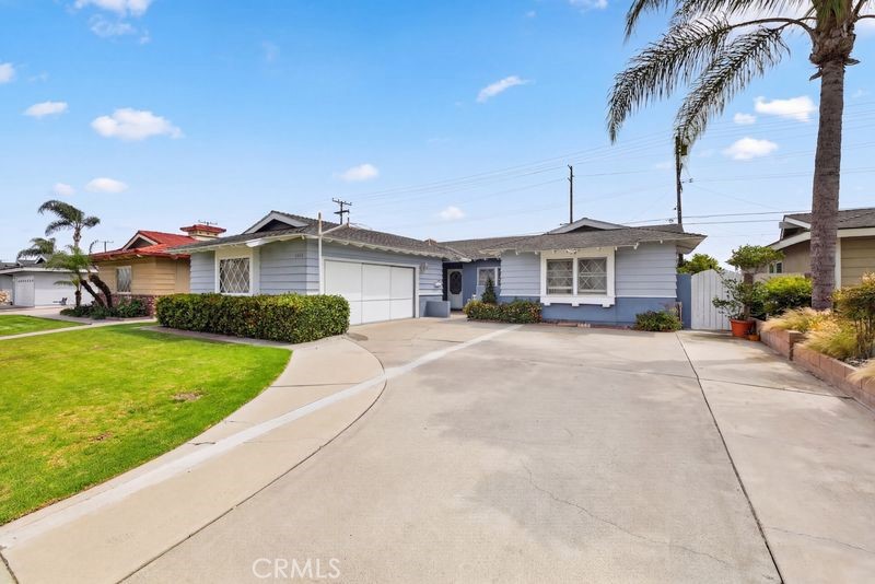 6082 Medford, Huntington Beach CA 92647 - photo 1