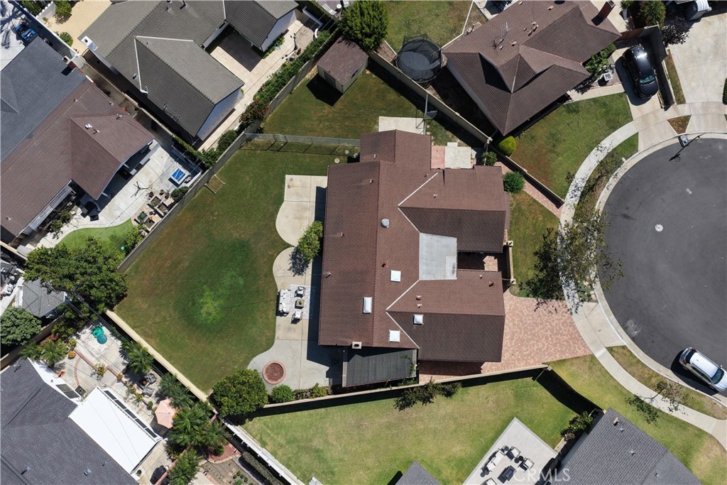 6121 Arrowhead Drive, Huntington Beach CA 92647 - photo 2