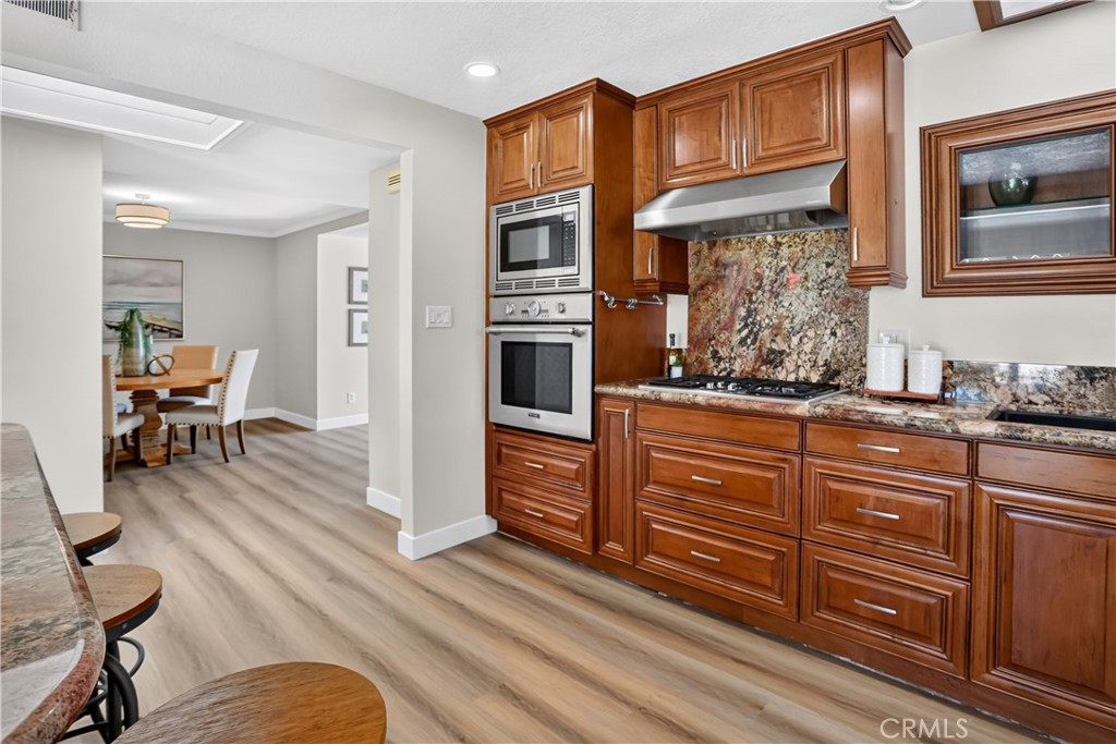 6121 Arrowhead Drive, Huntington Beach CA 92647 - photo 6