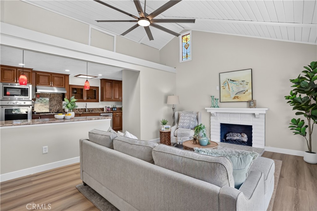 6121 Arrowhead Drive, Huntington Beach CA 92647 - photo 8