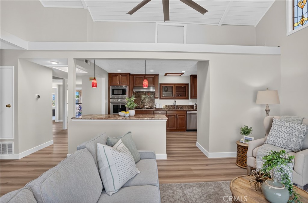 6121 Arrowhead Drive, Huntington Beach CA 92647 - photo 9