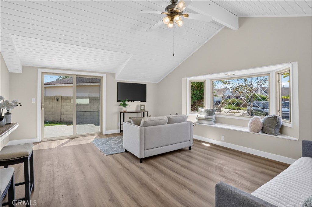6121 Arrowhead Drive, Huntington Beach CA 92647 - photo 23