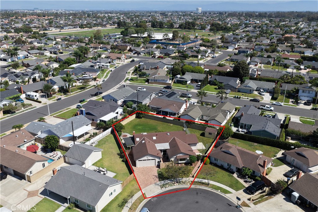 6121 Arrowhead Drive, Huntington Beach CA 92647 - photo 35