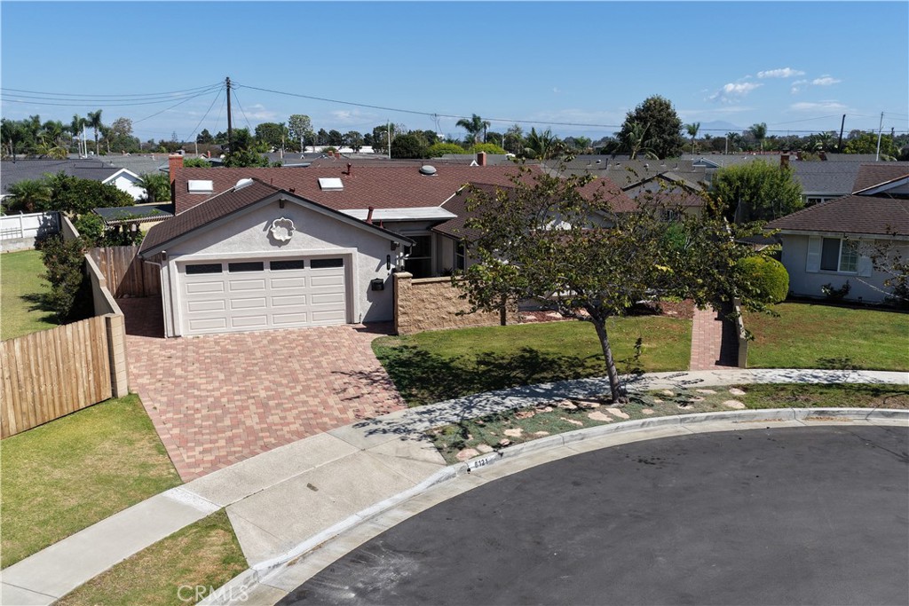 6121 Arrowhead Drive, Huntington Beach CA 92647 - photo 38