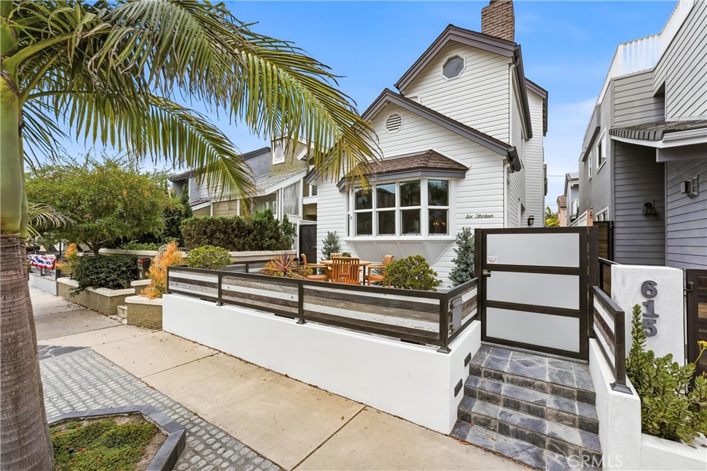 613 9th, Huntington Beach CA 92648 - photo 4