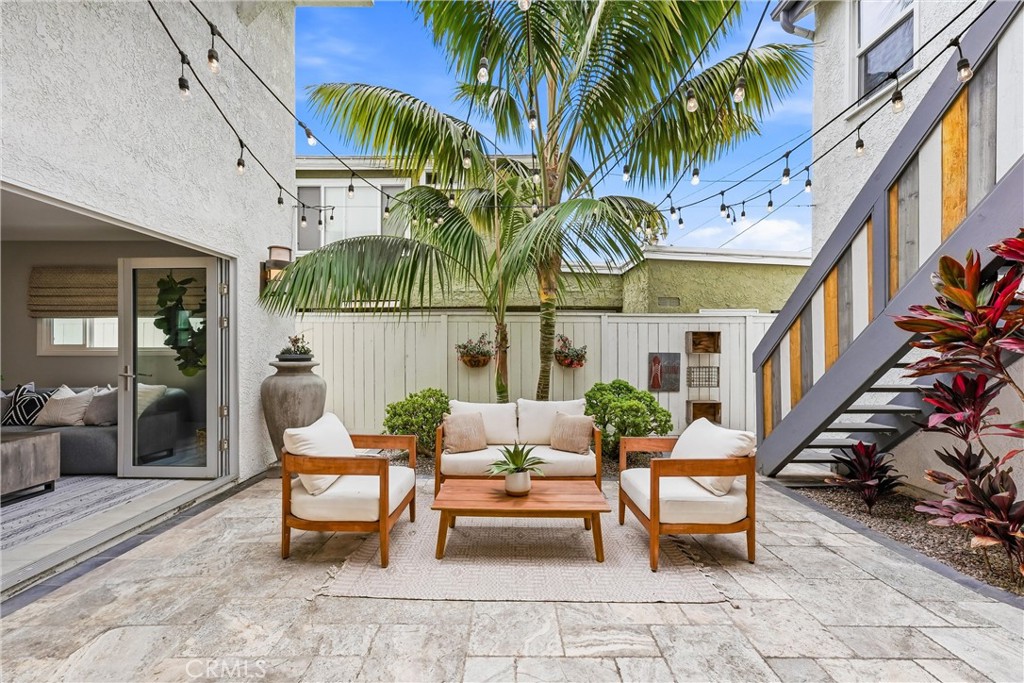 Courtyard - 613 9th, Huntington Beach CA 92648 - photo 22