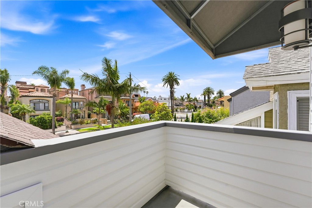 Front primary suite balcony - 613 9th, Huntington Beach CA 92648 - photo 45